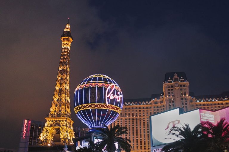 15 Romantic Things to Do for Couples in Las Vegas » Local Adventurer