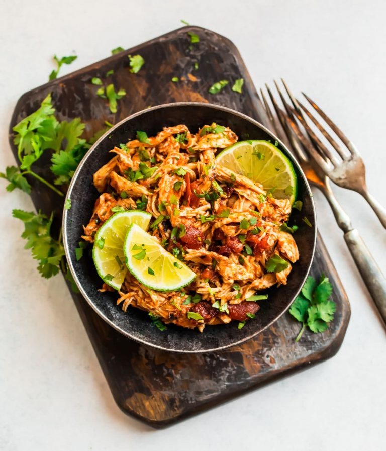 Crockpot Mexican Chicken {+10 Easy Ways to Use It} – WellPlated.com