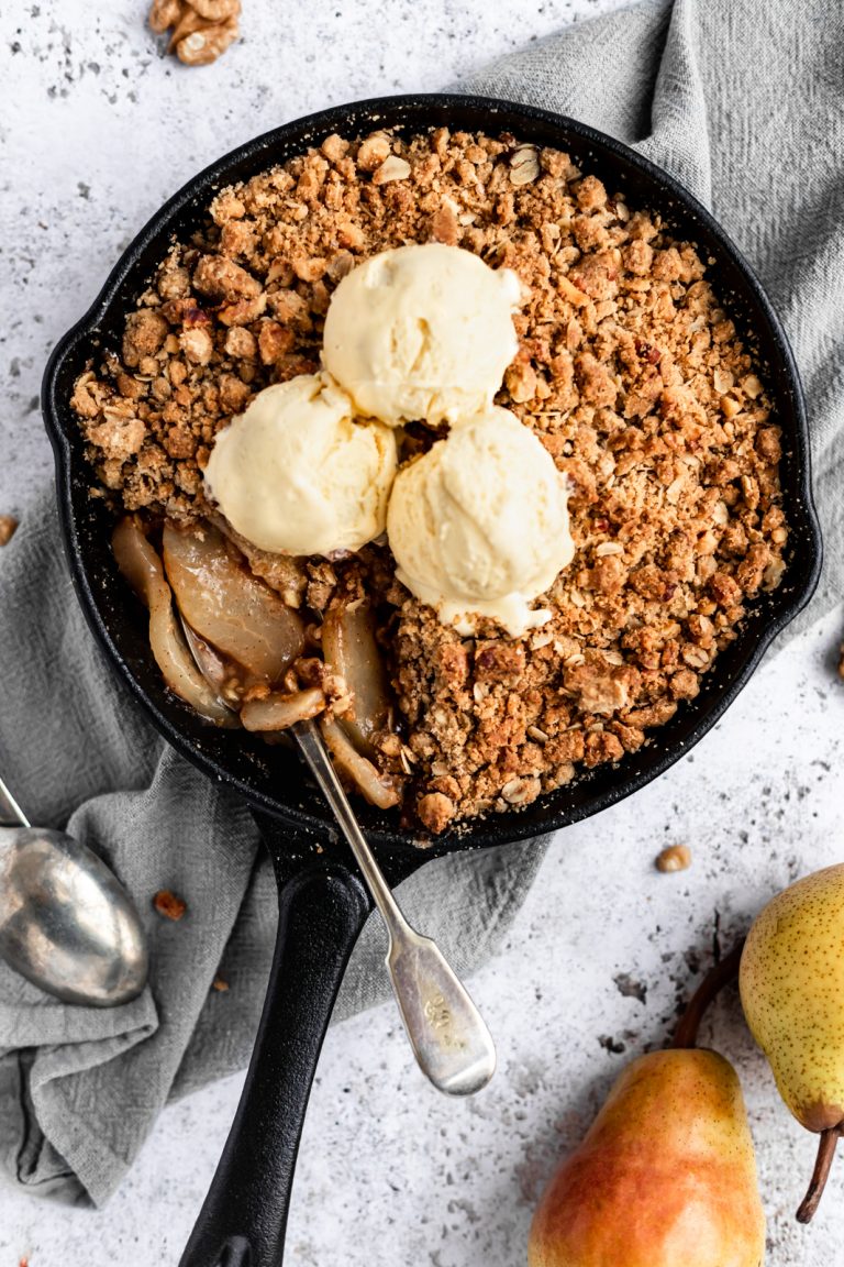 Cinnamon Walnut Pear Crisp (gluten free!)