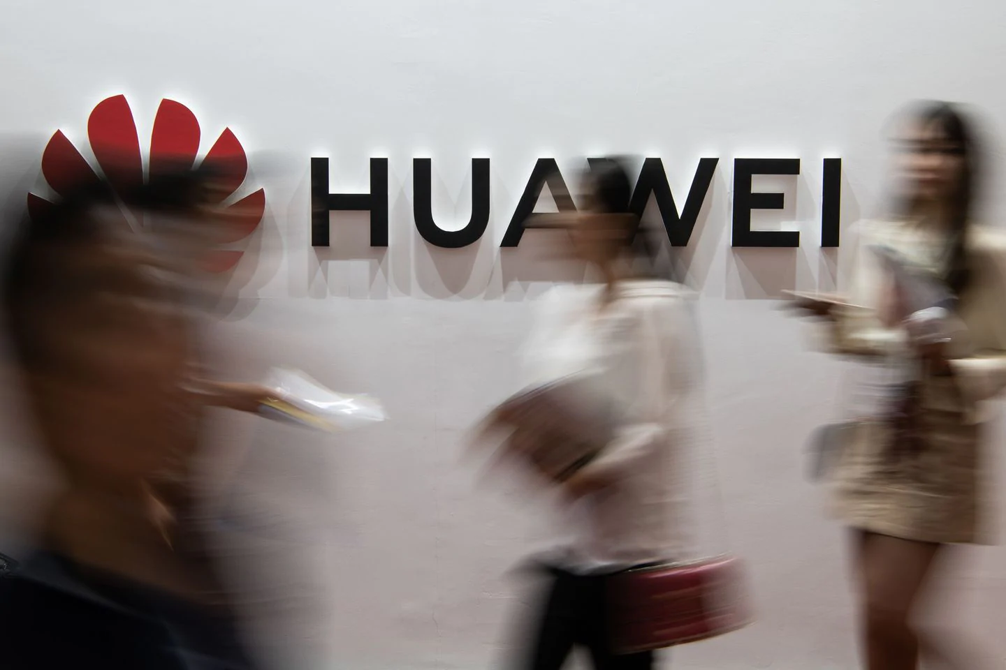 U.S. charges Huawei with racketeering and conspiracy to steal U.S. trade secrets in new indictment