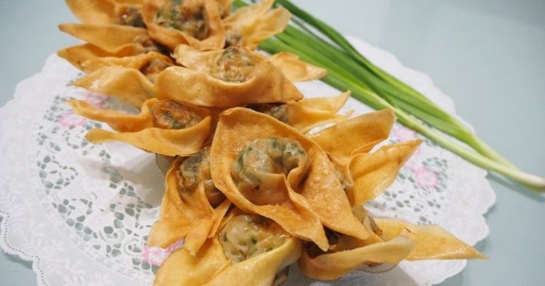 Addictive Deep-Fried Wontons with Chives Recipe ( 韭菜鮮肉炸云吞 )