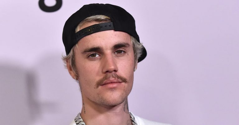 Justin Bieber Changes Tour Dates