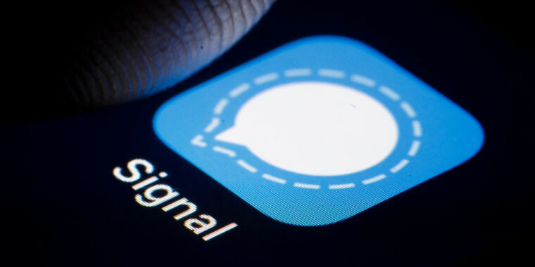 Signal is finally bringing its secure messaging to the masses