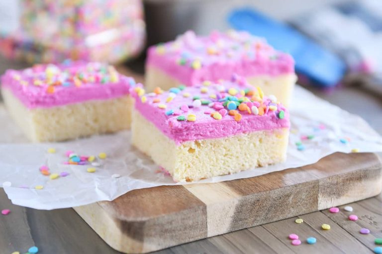 Easy Sugar Cookie Bars Recipe