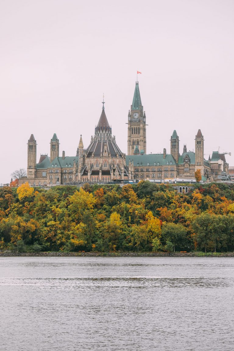 Visiting The Parliament Of Canada, Ottawa – Hand Luggage Only