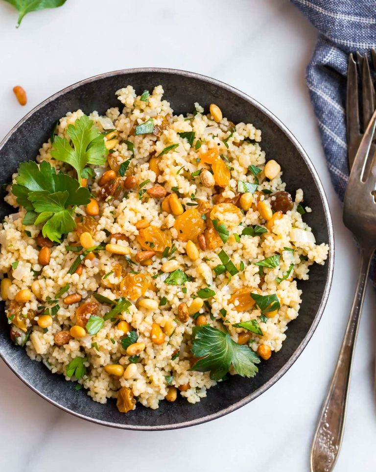 Moroccan Couscous {Quick and Flavorful Side Dish} – WellPlated.com