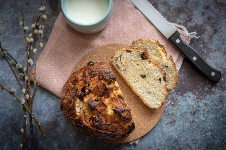 Croatian Easter Bread Recipe (Sirnica or Pinca)