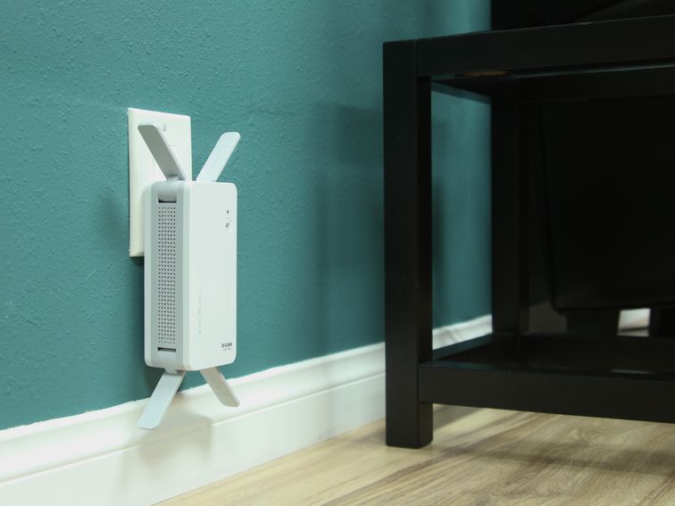 Need better Wi-Fi while you’re bunkered in at house? A range extender can help
