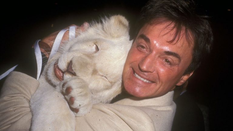 Roy Horn, of Siegfried & Roy, Dies From Coronavirus at Age 75