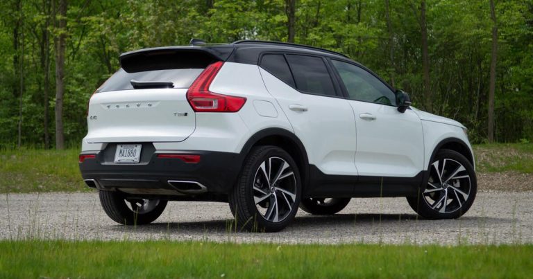 2020 Volvo XC40 remains high on style