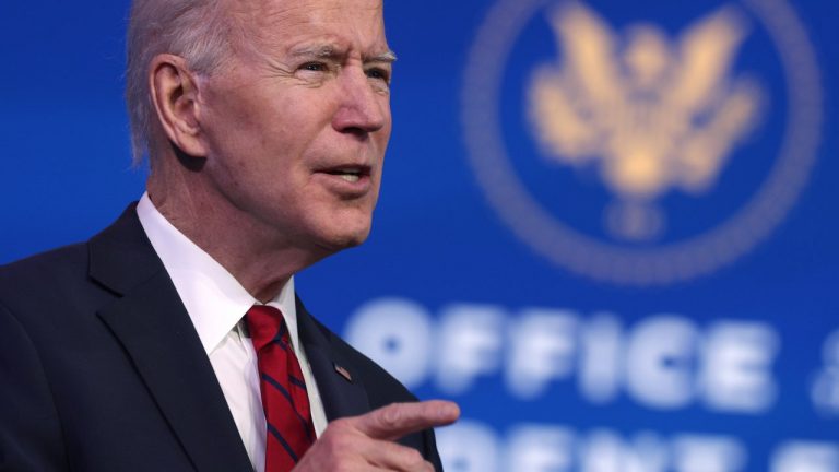 In Final Attempt to F–k With Biden, Trump Moves to Lift COVID-19 Travel Restrictions