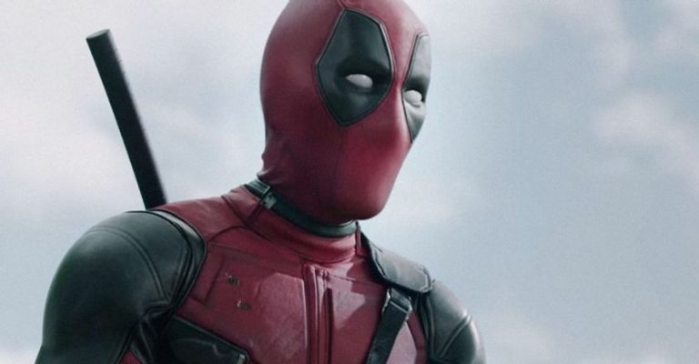 Ryan Reynolds Celebrates Fifth Anniversary With Fan Letter