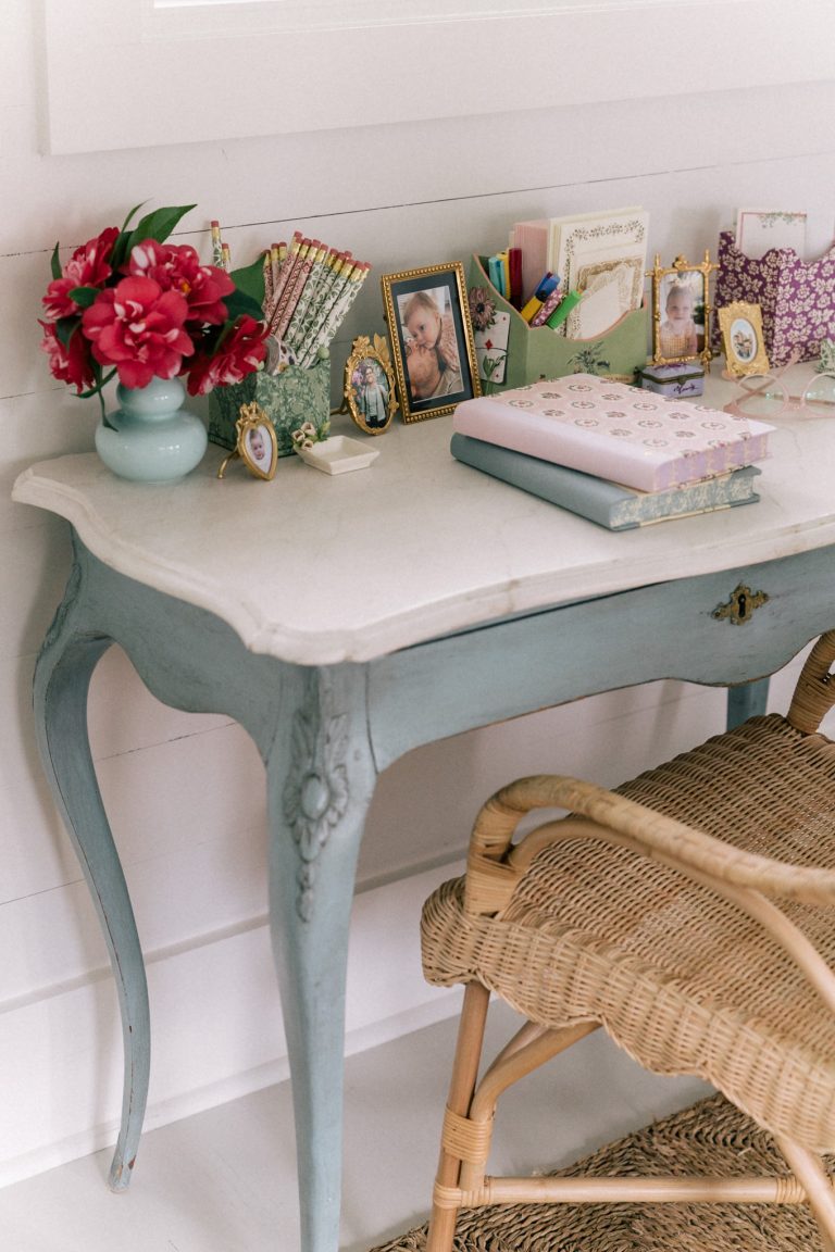 Motivation Station: Making Your At-Home Desk An Inspiring Spot