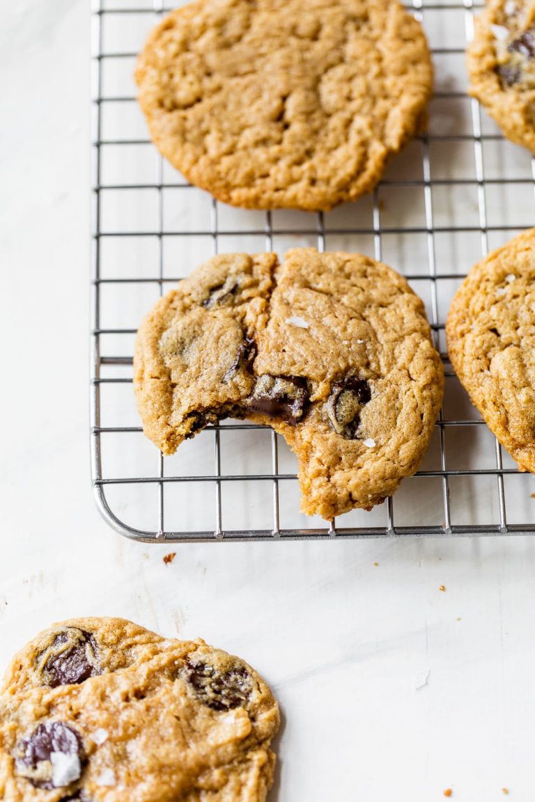 Flourless Peanut Butter Cookies {NO Butter!}