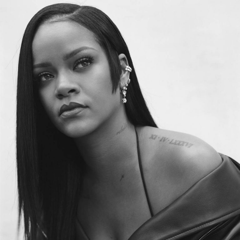 How Rihanna's First-Ever Fragrance for Fenty Beauty Really Holds Up