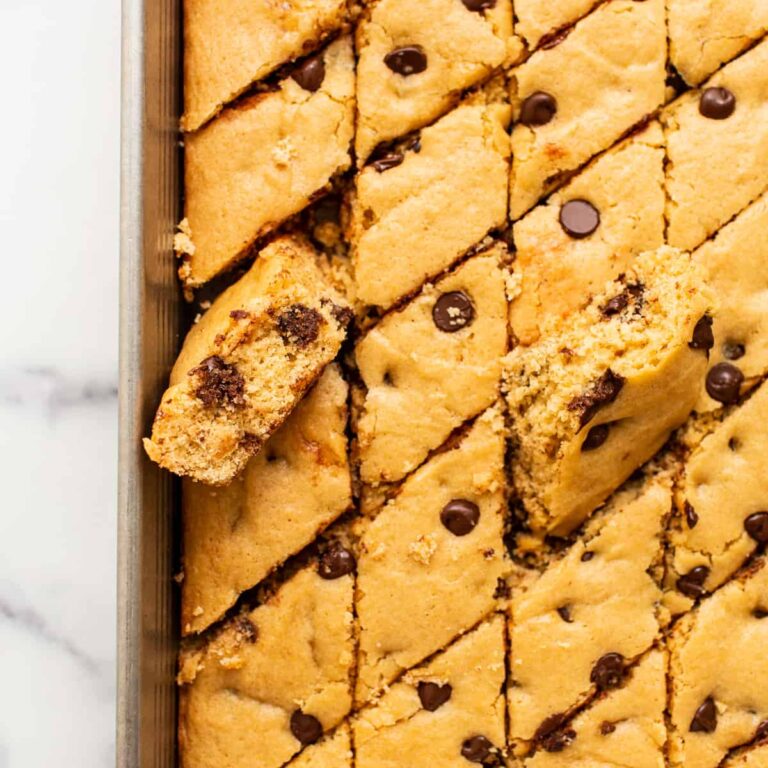 Maple Chocolate Chip Cookie Blondie Bars