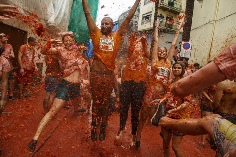 Spain’s La Tomatina fest: what to know for 2022 – Lonely Planet