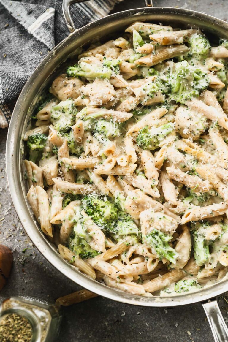 Chicken Broccoli Alfredo – WellPlated.com