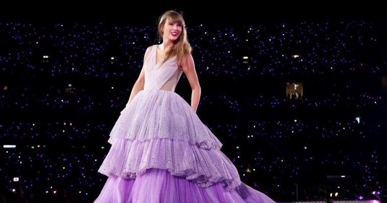 Taylor Swift Grants Wish of Girl With Cancer at Sydney Eras Tour